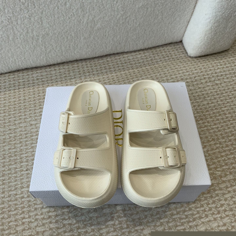 ch**an D*or slippers